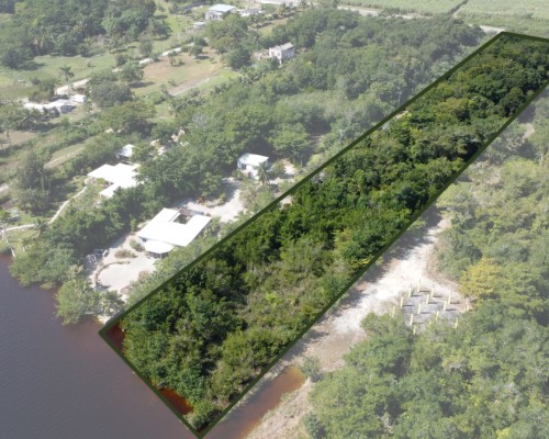 #Lagoon Front Property on Northern Highway Corozal
