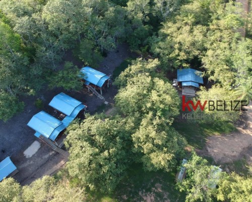 #Six Cabins on 4 acres in Santa Elena Cayo