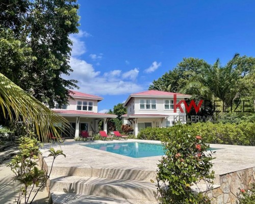 Placencia Road