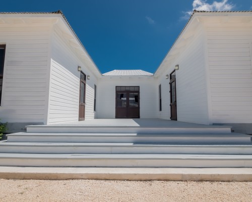 Casa Turtleback - Mahogany Bay Village, Street one, Parcel 5705