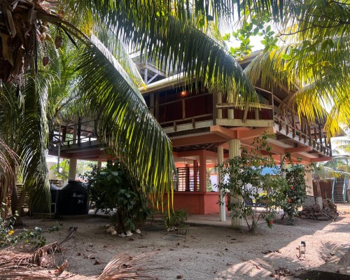 Placencia Village