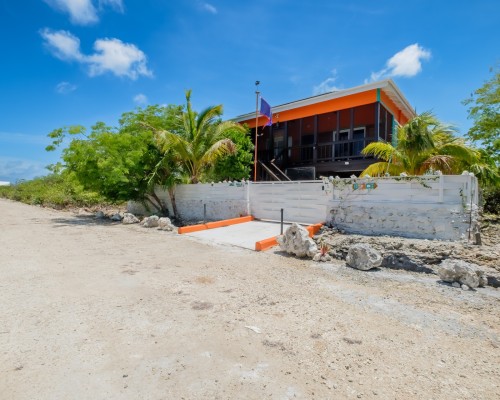Gran Casa Naranja – Designed for Easy, Carefree Island Living.